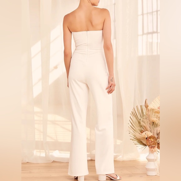 NWT Lulu’s Total Confidence White Strapless Jumpsuit - Picture 2 of 4